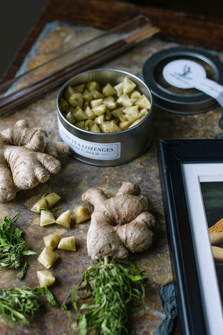 NR. 10 MAŽAS RINKINYS "RAMYBĖ KVADRATU"